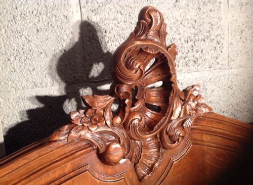 ANTIQUE FRENCH OAK KINGSIZE BED - ADDITIONAL PHOTO 3