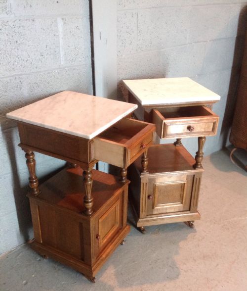 PAIR OF FRENCH OAK BEDSIDE CABINETS - ADDITIONAL PHOTO 8