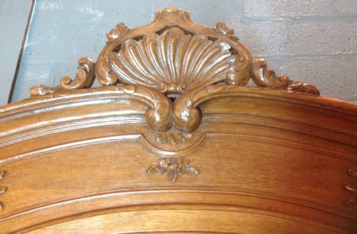 LARGE OAK TRIPLE BREAKFRONT FRENCH ARMOIRE - ADDITIONAL PHOTO 10
