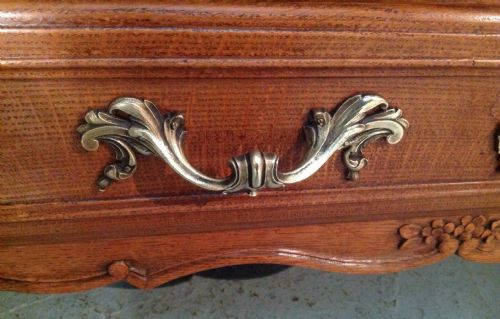 LARGE OAK TRIPLE BREAKFRONT FRENCH ARMOIRE - ADDITIONAL PHOTO 12