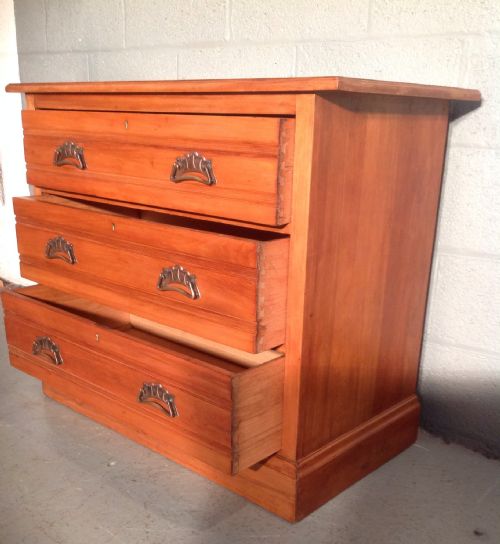 SATINWOOD CHEST OF DRAWERS - ADDITIONAL PHOTO 1
