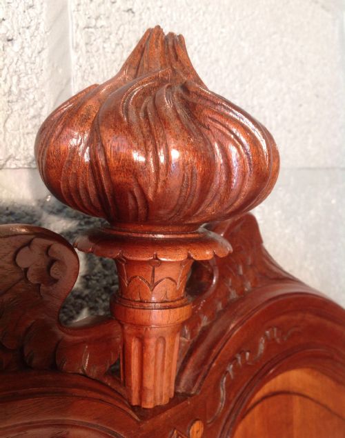 FRENCH WALNUT KINGSIZE BED - ADDITIONAL PHOTO 2