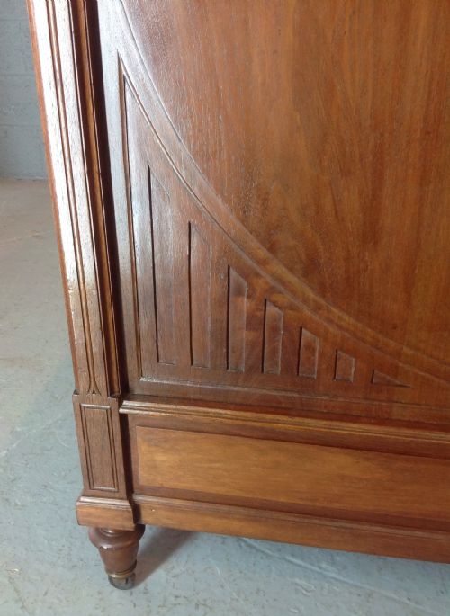 FRENCH WALNUT KINGSIZE BED - ADDITIONAL PHOTO 3