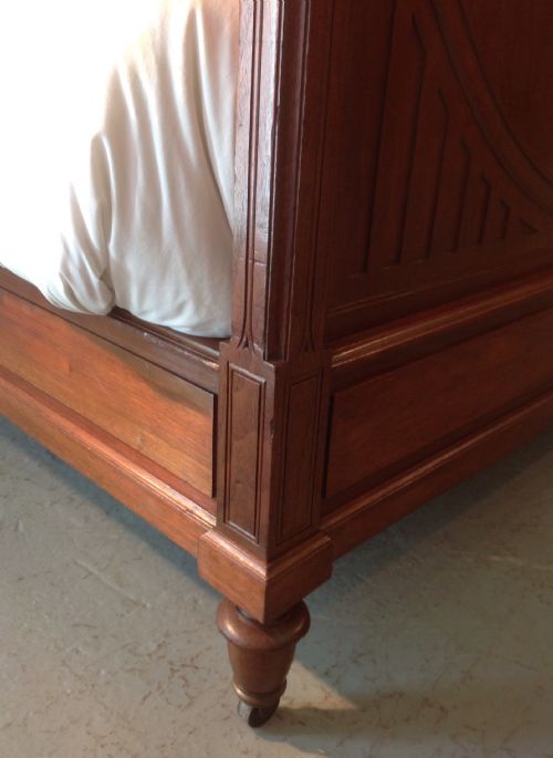 FRENCH WALNUT KINGSIZE BED - ADDITIONAL PHOTO 5