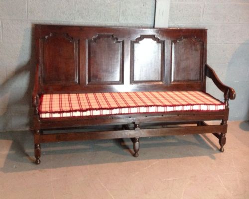 oak panelled settle - CATEGORY: ANTIQUE SOFAS - DATED 1800