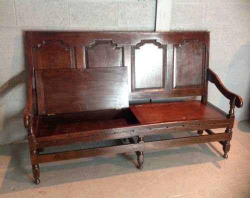 OAK PANELLED SETTLE - ADDITIONAL PHOTO 2