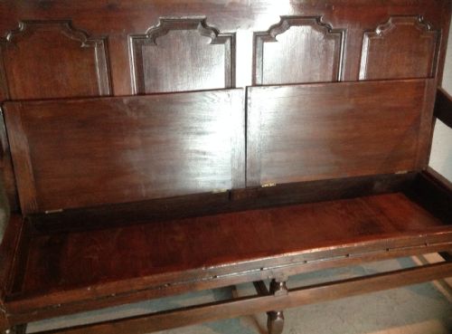 OAK PANELLED SETTLE - ADDITIONAL PHOTO 3