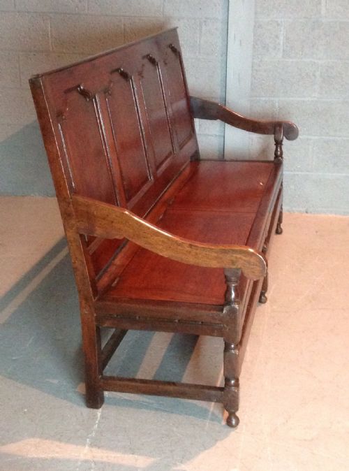 OAK PANELLED SETTLE - ADDITIONAL PHOTO 4