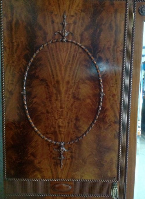 LARGE MAHOGANY WARDROBE - ADDITIONAL PHOTO 5