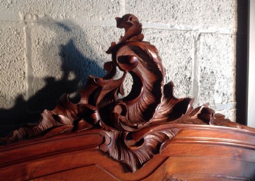 FRENCH CARVED WALNUT DOUBLE BED - ADDITIONAL PHOTO 6