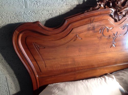 FRENCH CARVED WALNUT DOUBLE BED - ADDITIONAL PHOTO 7