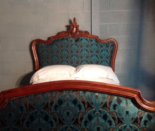 FRENCH WALNUT UPHOLSTERED BED - ADDITIONAL PHOTO 8