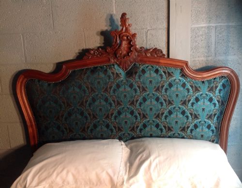 FRENCH WALNUT UPHOLSTERED BED - ADDITIONAL PHOTO 9