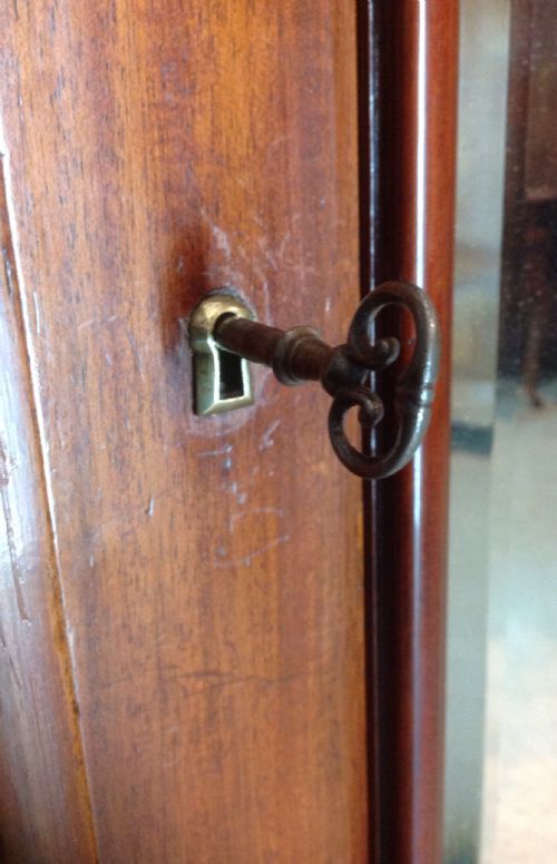 FRENCH MAHOGANY ARMOIRE - ADDITIONAL PHOTO 10