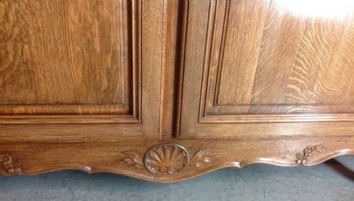 LARGE OAK BREAKFRONT ARMOIRE - ADDITIONAL PHOTO 6