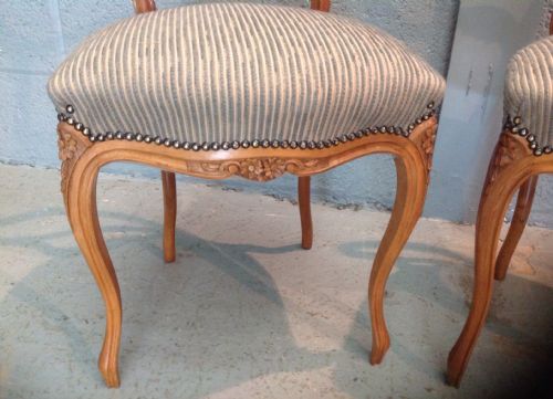 PAIR OF WALNUT FRENCH CHAIRS - ADDITIONAL PHOTO 1