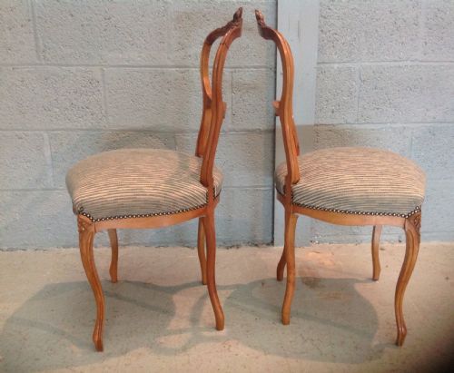 PAIR OF WALNUT FRENCH CHAIRS - ADDITIONAL PHOTO 5