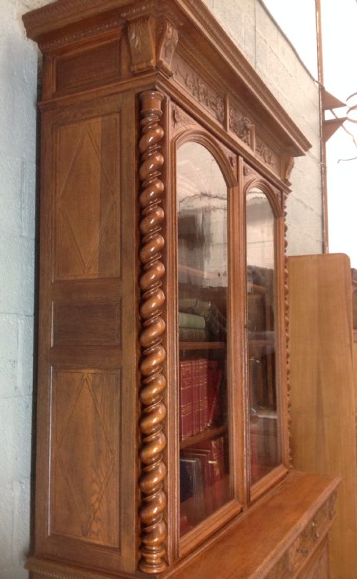 LARGE OAK FRENCH BOOKCASE - ADDITIONAL PHOTO 3