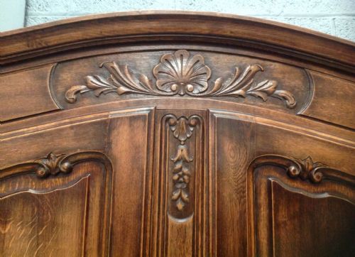 CARVED OAK FRENCH ARMOIRE - ADDITIONAL PHOTO 3