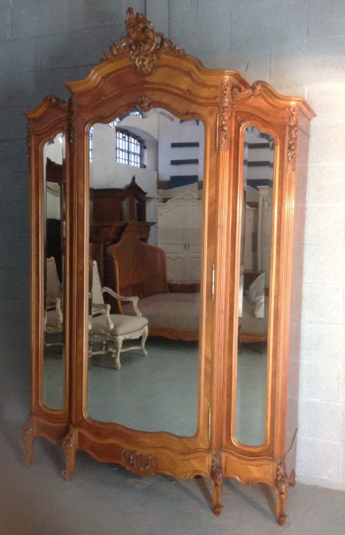 FRENCH WALNUT LOUIS XV STYLE ARMOIRE - ADDITIONAL PHOTO 11