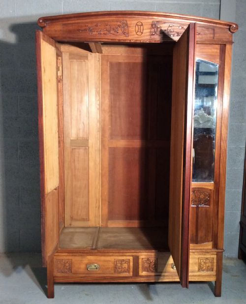 FRENCH MAHOGANY ARMOIRE - ADDITIONAL PHOTO 3