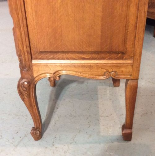 CARVED OAK FRENCH CHEST - ADDITIONAL PHOTO 5