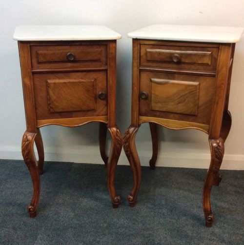 PAIR OF WALNUT FRENCH BEDSIDE CABINETS - ADDITIONAL PHOTO 7