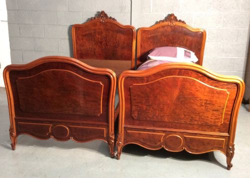 PAIR OF FRENCH MAHOGANY SINGLE BEDS - ADDITIONAL PHOTO 10