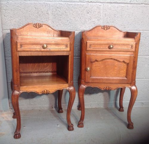 pair of french oak bedside cabinets - CATEGORY: ANTIQUE CABINETS - DATED 1910