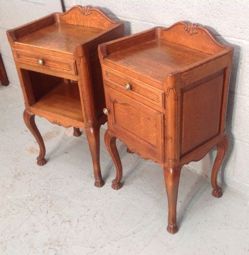 PAIR OF FRENCH OAK BEDSIDE CABINETS - ADDITIONAL PHOTO 2