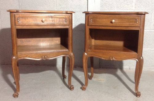 PAIR OF FRENCH OAK BEDSIDE CABINETS - ADDITIONAL PHOTO 1