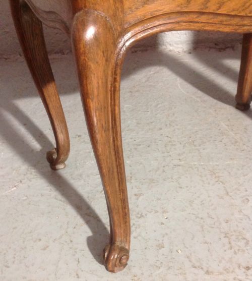 PAIR OF FRENCH OAK BEDSIDE CABINETS - ADDITIONAL PHOTO 4
