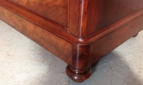 FRENCH MAHOGANY COMMODE - ADDITIONAL PHOTO 6