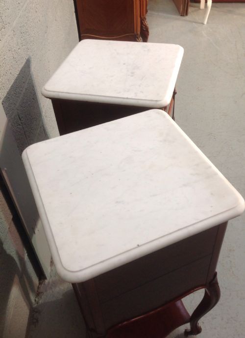 PAIR OF RRENCH MAHOGANY BEDSIDE CABINETS - ADDITIONAL PHOTO 1