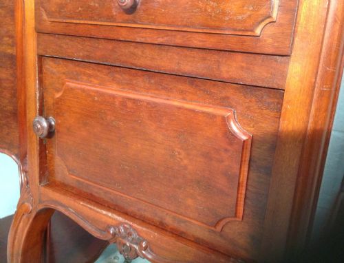 PAIR OF RRENCH MAHOGANY BEDSIDE CABINETS - ADDITIONAL PHOTO 5
