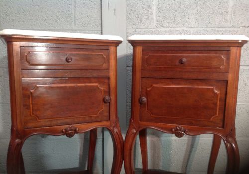 PAIR OF RRENCH MAHOGANY BEDSIDE CABINETS - ADDITIONAL PHOTO 11