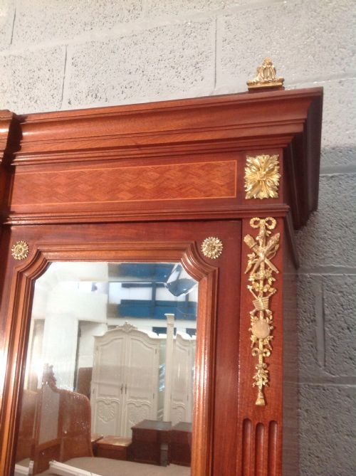 FRENCH MAHOGANY BREAKFRONT ARMOIRE - ADDITIONAL PHOTO 3