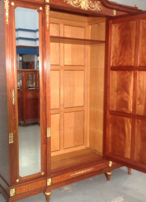FRENCH MAHOGANY BREAKFRONT ARMOIRE - ADDITIONAL PHOTO 7