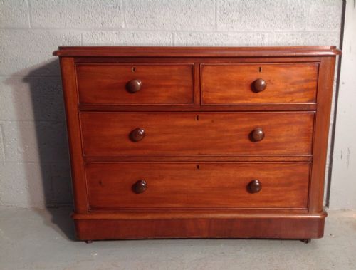 VICTORIAN MAHOGANY CHEST OF DRAWERS - ADDITIONAL PHOTO 3