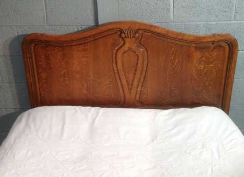FRENCH OAK KINGSIZE BED - ADDITIONAL PHOTO 8
