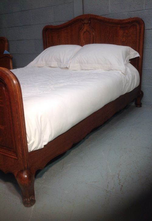 FRENCH OAK KINGSIZE BED - ADDITIONAL PHOTO 10