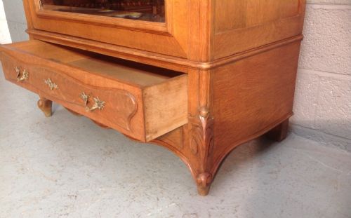 FRENCH OAK ARMOIRE - ADDITIONAL PHOTO 5