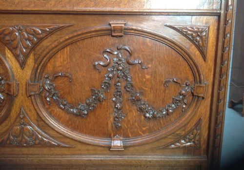 OUTSTANDING QUALITY FRENCH KINGSIZE BED AND CABINET - ADDITIONAL PHOTO 2