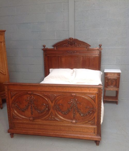 OUTSTANDING QUALITY FRENCH KINGSIZE BED AND CABINET - ADDITIONAL PHOTO 14