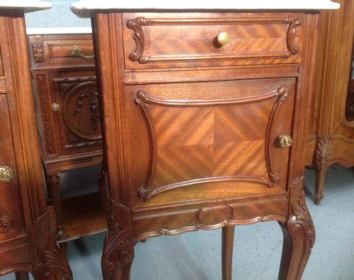 PAIR OF FRENCH WALNUT BEDSIDE CABINETS - ADDITIONAL PHOTO 2
