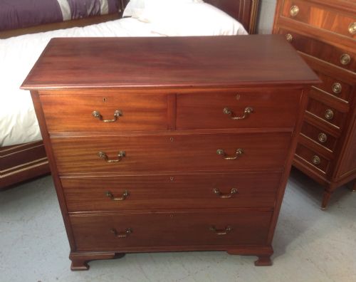 MAHOGANY CHEST OF DRAWERS - ADDITIONAL PHOTO 5