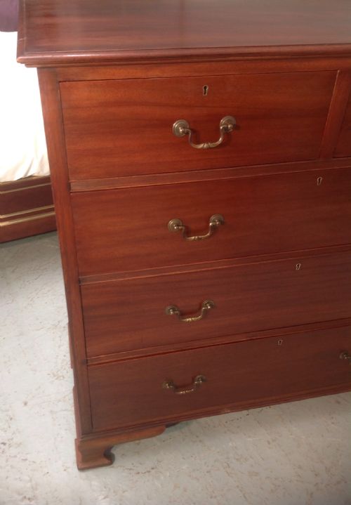 MAHOGANY CHEST OF DRAWERS - ADDITIONAL PHOTO 6