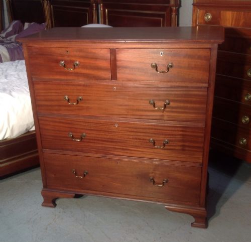 MAHOGANY CHEST OF DRAWERS - ADDITIONAL PHOTO 8