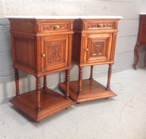 PAIR OF OAK FRENCH BEDSIDE CABINETS - ADDITIONAL PHOTO 1