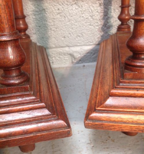 PAIR OF OAK FRENCH BEDSIDE CABINETS - ADDITIONAL PHOTO 7